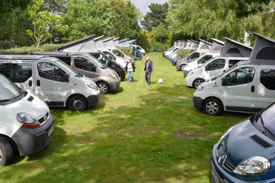 rassemblement renault trafic amenage 4 ou 5 places HorizonVan