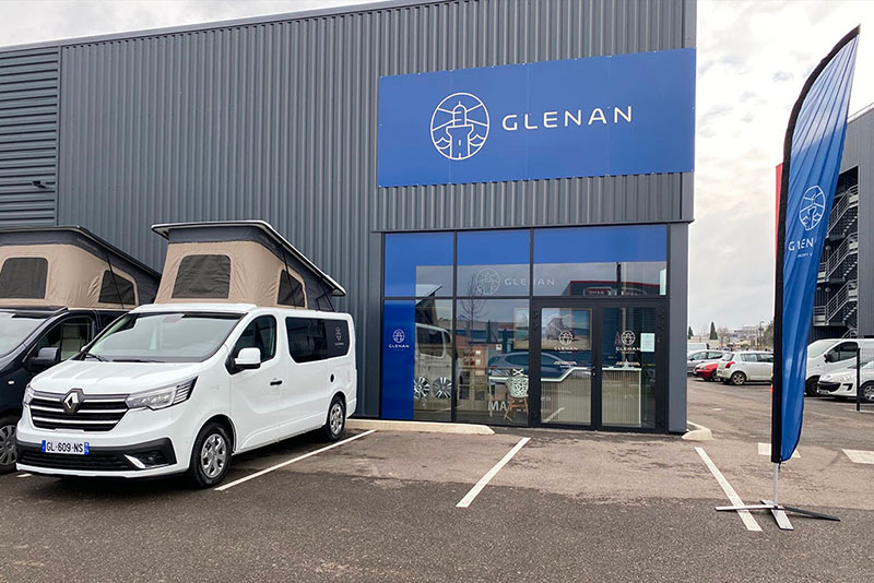 Showroom Glenan van renault trafic amenage Lyon