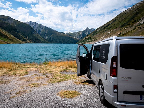 spot-lac-montagne-van-amenage-renault-trafic-horizonvan-fabricant-bretagne