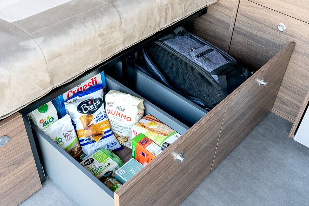 rangement sous-banquette de l'HorizonVan 5